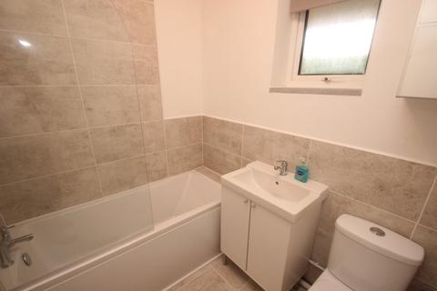 18 Bramber Square, Rustington, Littlehampton, BN16 3EJ