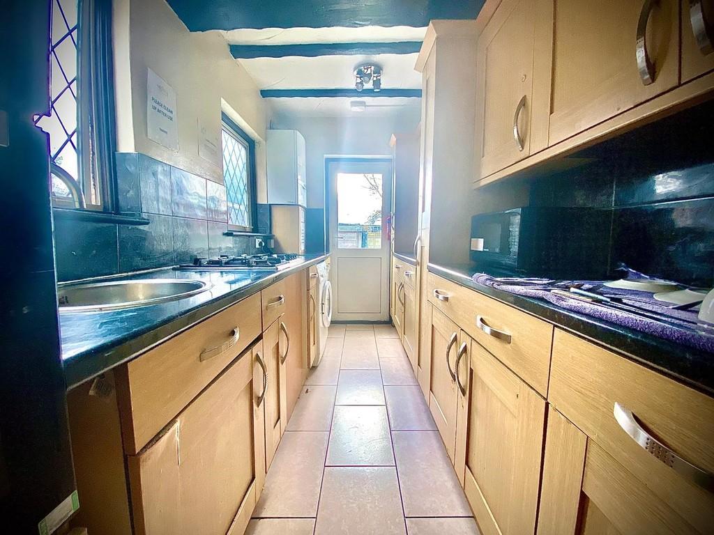Elers Road, Hayes 3 bed semidetached house £424,950
