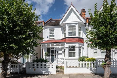 18 Dunmore Road, London, SW20 8TN