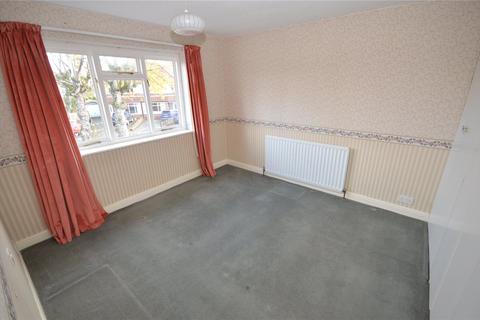 67 Fieldhead Road, Guiseley, Leeds, LS20 8DU