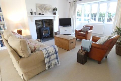 Holmbury Edwin Road, West Horsley, Leatherhead, KT24 6LN