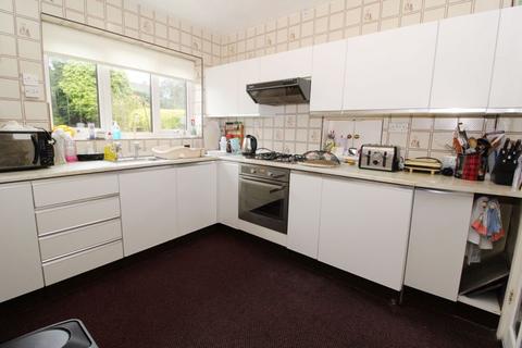 25 Harborough Drive, Walsall, WS9 0ET