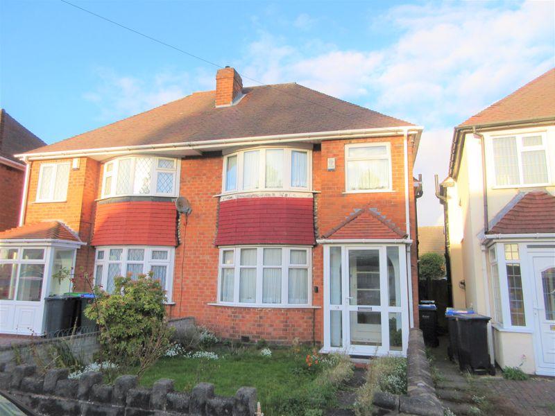 Waddington Avenue, Great Barr, Birmingham. B43 5JD 3 bed semidetached
