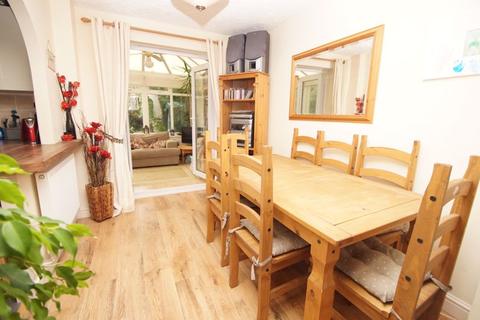 20 Exeter Close, Burnham-on-sea, TA8 1JF