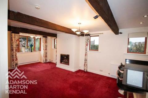 3 bedroom semi-detached house to rent, Jowkin Lane, Bamford, Rochdale OL11 5UU