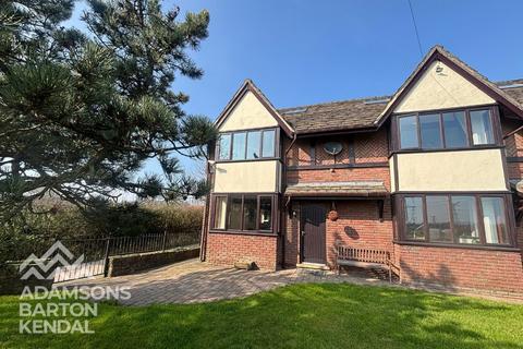3 bedroom semi-detached house to rent, Jowkin Lane, Bamford, Rochdale OL11 5UU