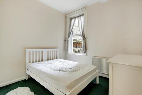 1 bedroom flat for sale - Heyford Avenue, London SW8