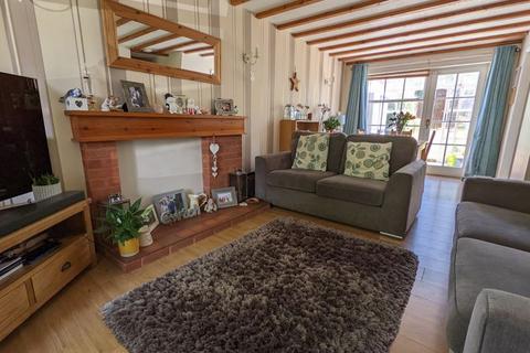 65 Haydock Close, Alton, GU34 2TL