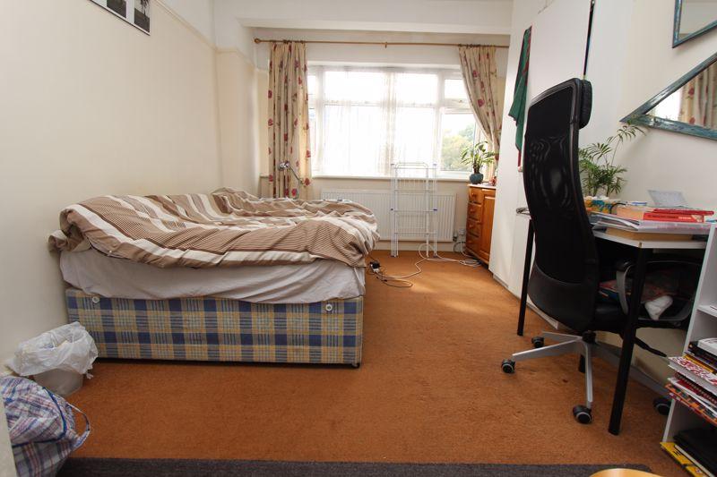 Vincent Road, Wood Green N22 4 bed house £1,950 pcm (£450 pw)