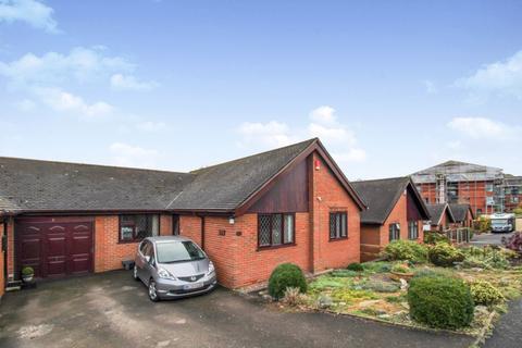 3 Hayes Close, Leek, ST13 6DF