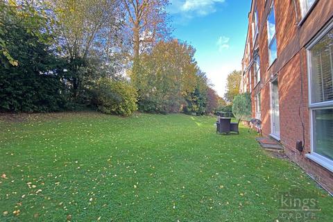 2 Adamsrill Close, Enfield, EN1 2BP