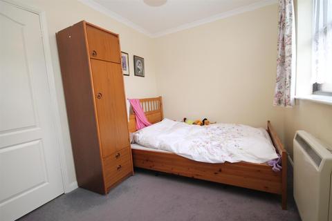 4 Cricketers Terrace, Carshalton, SM5 2RD