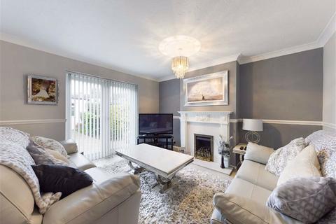 32 Farrant Avenue, Churchdown, Gloucester, GL3 2BP