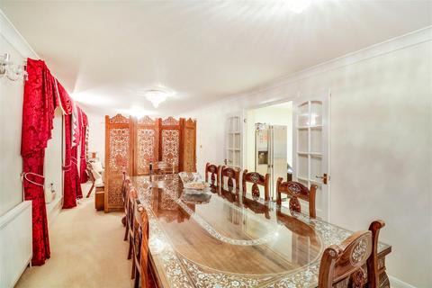 5 Dalwood, Shoeburyness, Southend-on-sea, SS3 8UP