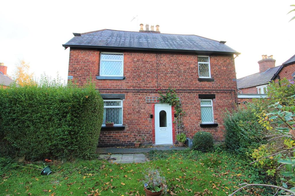 Prices Lane, Wrexham 3 bed end of terrace house £84,950