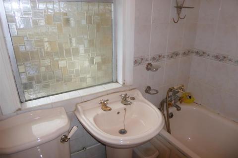 13 Denbigh Road, Hounslow, TW3 4DU