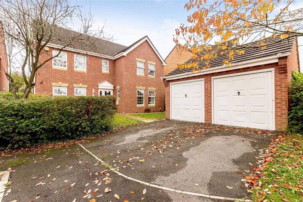 The Nurseries, Langstone, Newport... 4 bed detached house £375,000