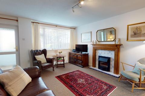46 Farncombe Way, Whitfield, Dover, CT16 3NT
