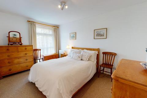 46 Farncombe Way, Whitfield, Dover, CT16 3NT