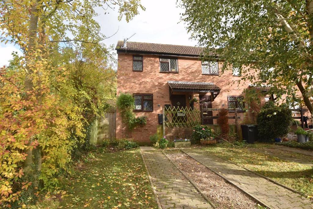 Robinsons Meadow, Ledbury, Herefordshire 2 bed end of terrace house £