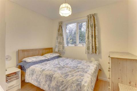 42 Longcross, Pennyland, Milton Keynes, MK15 8AP