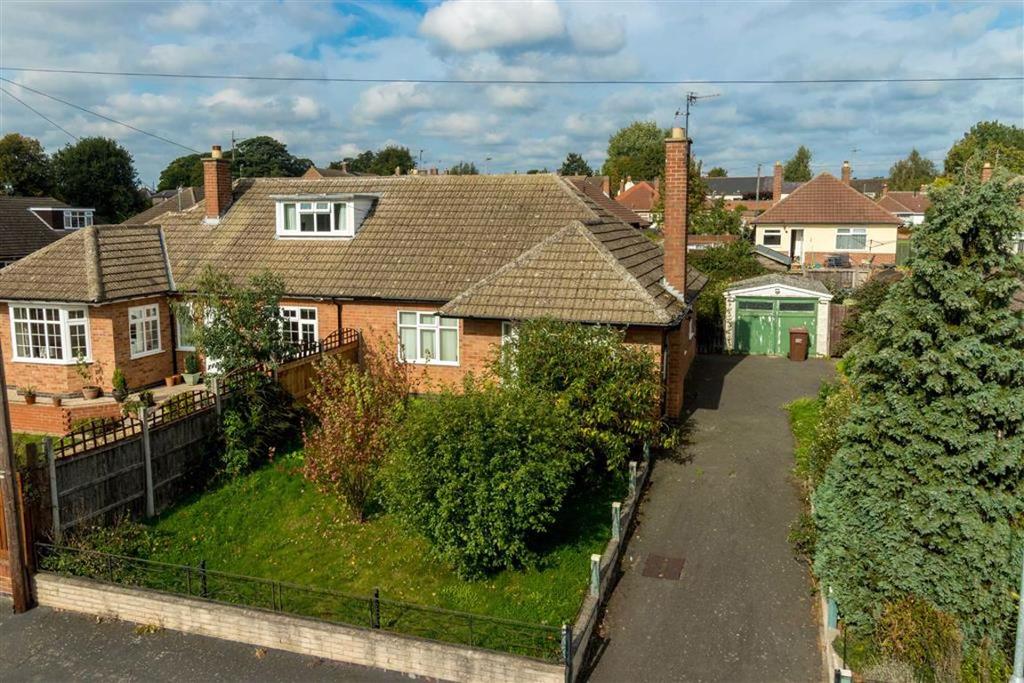 Breadcroft Lane, Barrow Upon Soar, LE12 3 bed semidetached bungalow