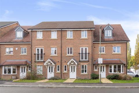 25 Winter Close, Epsom, KT17 1AH