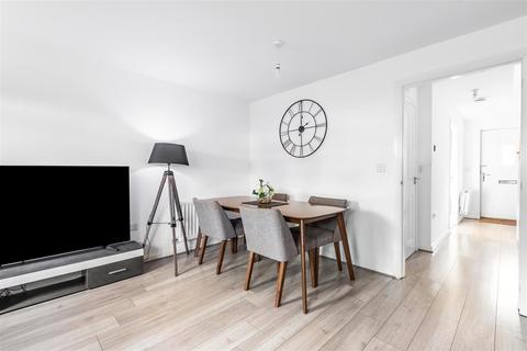 25 Ethel Bailey Close, Epsom, KT19 8NF