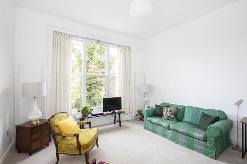 Flat 4, 7 De Crespigny Park, London, SE5 8AB