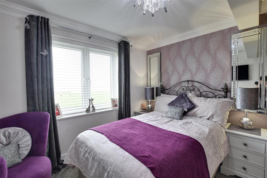 Bedroom 4 (rear)