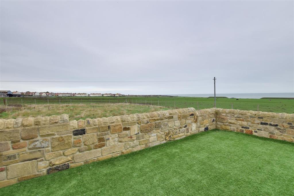 Views across Greenbelt &amp; the Sea