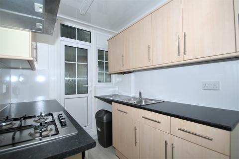 2 bedroom flat for sale, Vivian Avenue, London, NW4