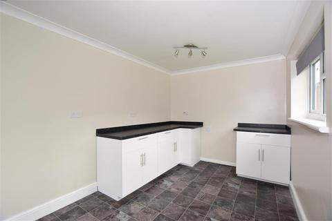 5 Baron Close, Gillingham, ME7 1TH
