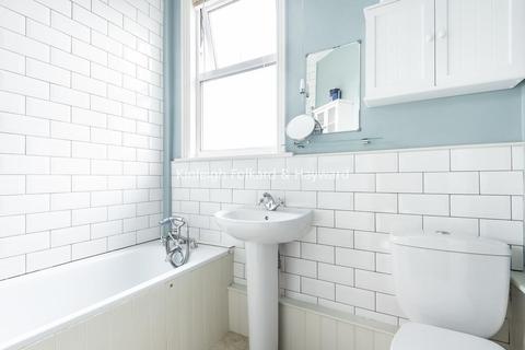 35 Balloch Road, Catford, London, SE6 1SP