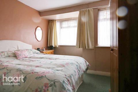 49 Third Avenue, Dagenham, RM10 9BE