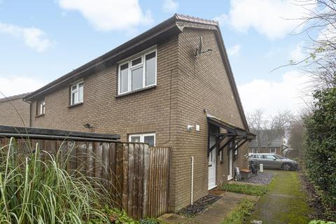 94 Bracken Close, Carterton, OX18 1TQ