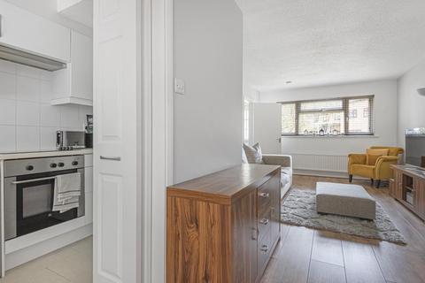 6 Stanmore Close, Ascot, SL5 9EU