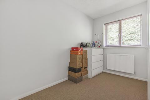 6 Stanmore Close, Ascot, SL5 9EU