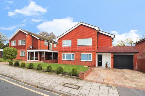 5 Rutland Gate, Bromley, BR2 0TG
