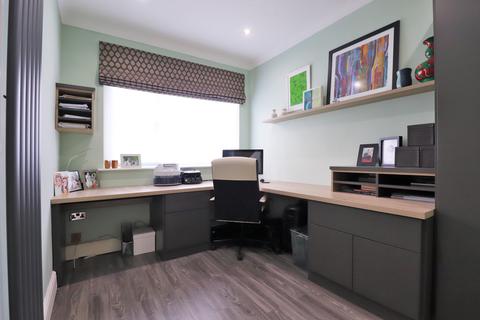 5 Rutland Gate, Bromley, BR2 0TG
