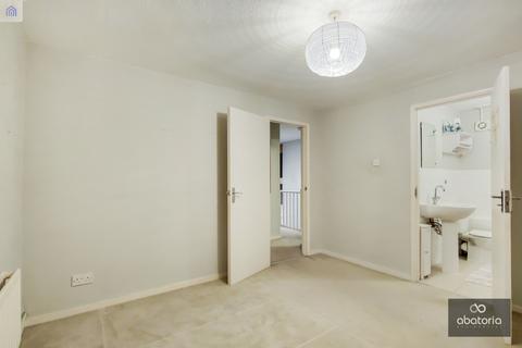 1 Burr Close, London, E1W 1NB