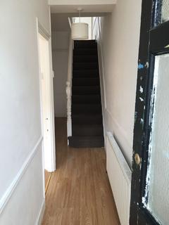 4 bedroom terraced house to rent - E17 4JY