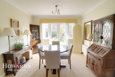 1 Beech Court, Long Stratton, Norwich, NR15 2WY