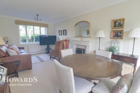 1 Beech Court, Long Stratton, Norwich, NR15 2WY
