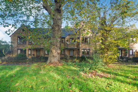 4 Vine Cottages, London, W7 3UG