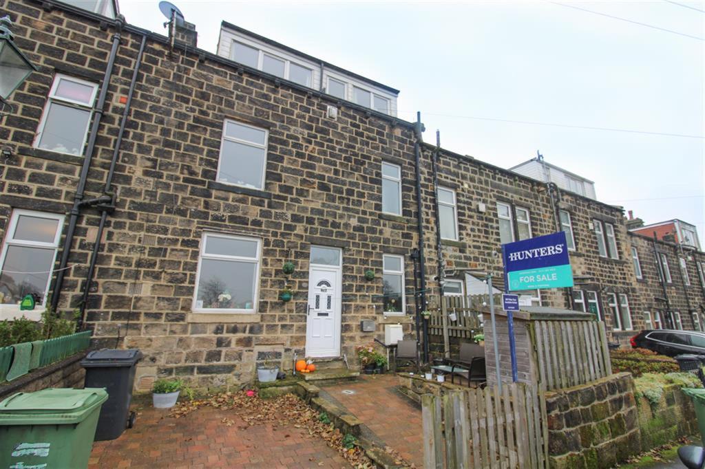 Hawthorn Crescent, Yeadon, Leeds... 3 bed terraced house £179,950