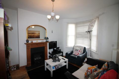 22 Durham Road, London, E16 4NF