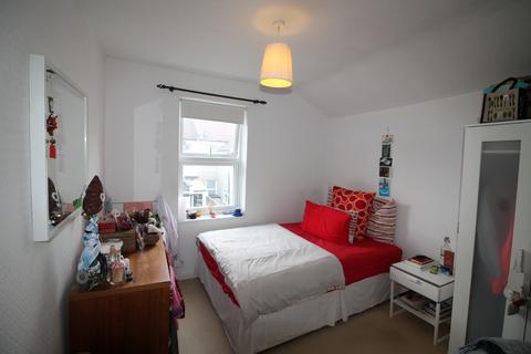 22 Durham Road, London, E16 4NF