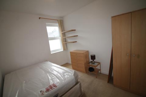 22 Durham Road, London, E16 4NF