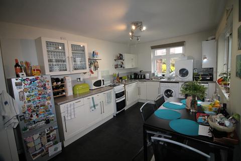 22 Durham Road, London, E16 4NF